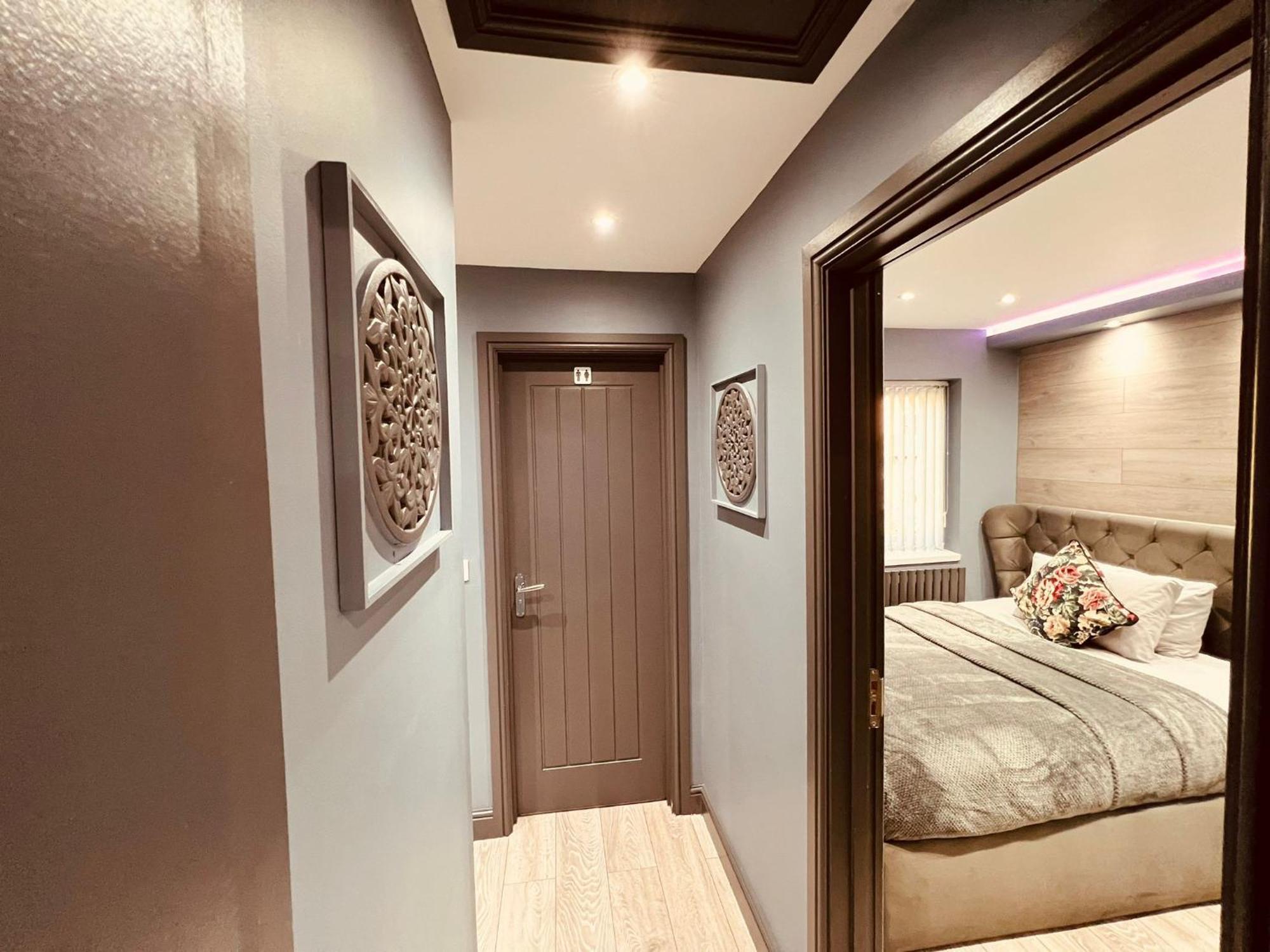 Modern Suites -5 Bedroom House- With Free Parking Birmingham City Exterior foto