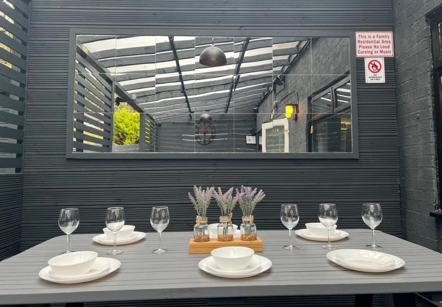 Modern Suites -5 Bedroom House- With Free Parking Birmingham City Exterior foto